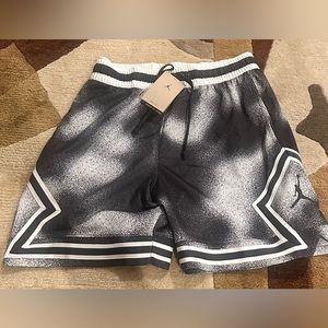 Men’s Medium Nike Shorts
